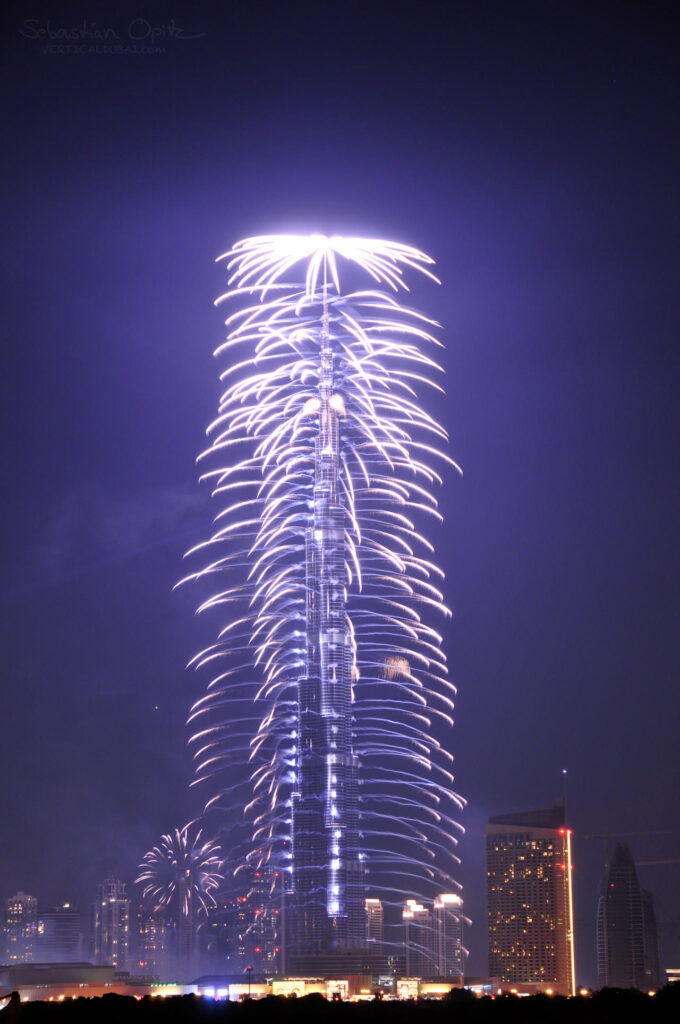 This image has an empty alt attribute; its file name is burj_khalifa_inauguration_i_by_verticaldubai_d3c4hug-fullview-680x1024.jpg